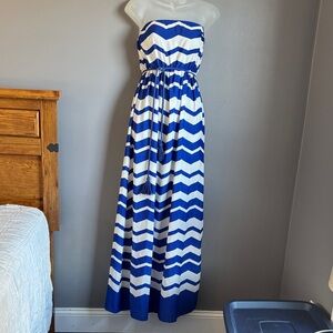 West 36th blue & white chevron print maxi dress * sz MED *